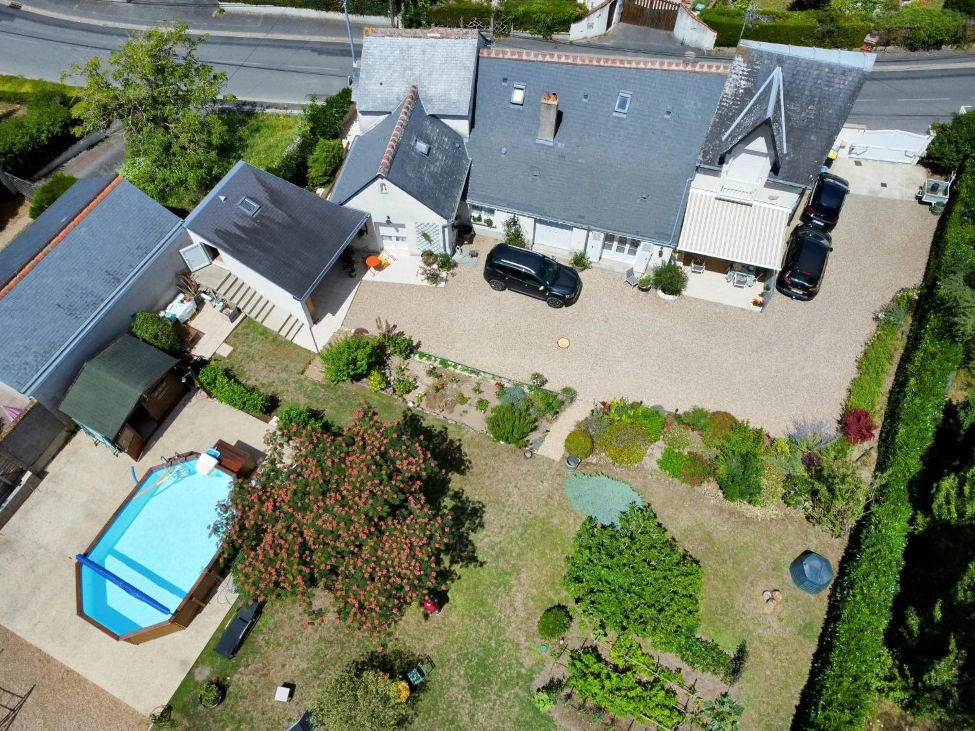 Hotel Le Jardin De Josseline Amboise Exterior foto